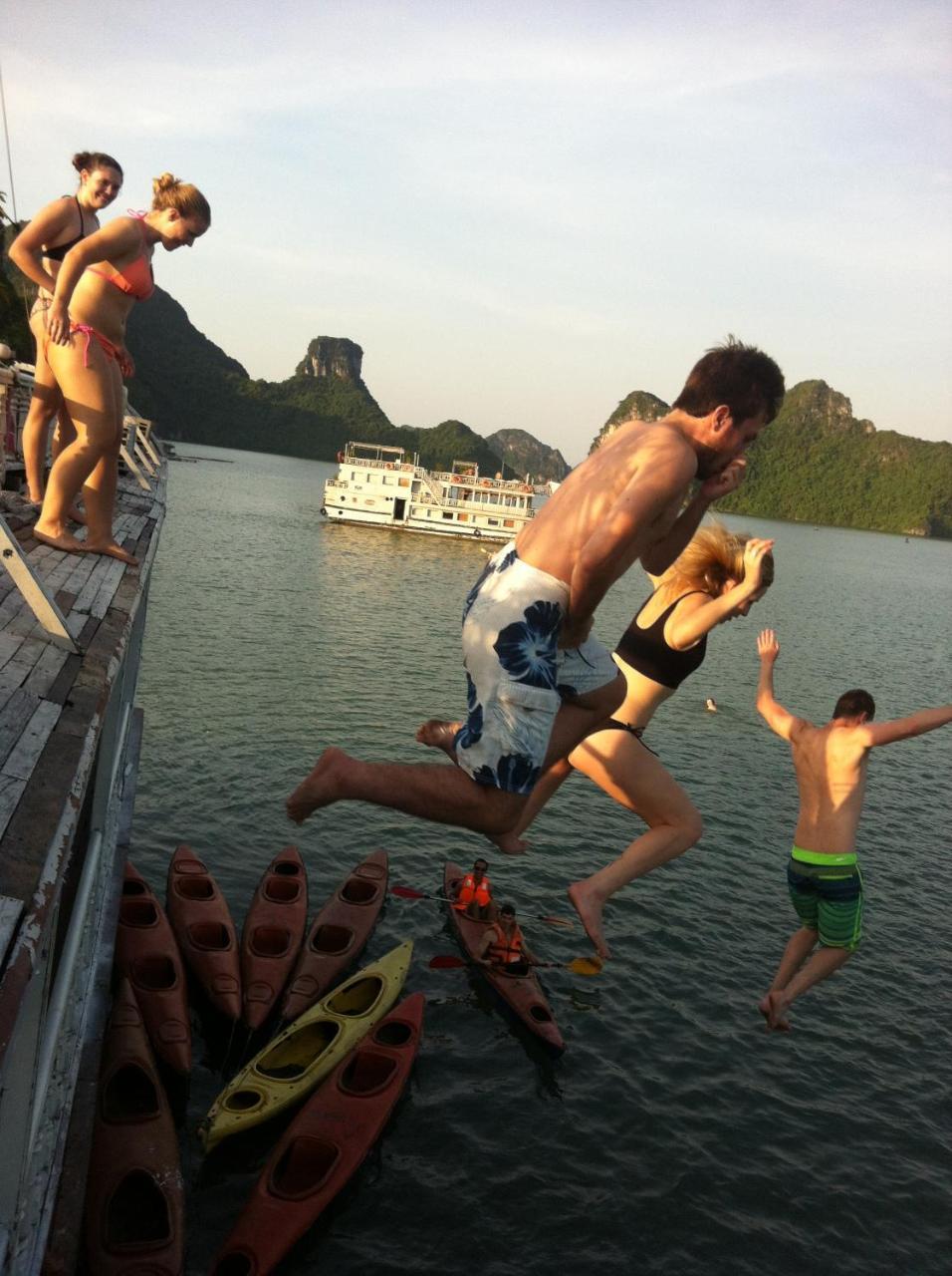 Full Moon Party Hotel 하이퐁 외부 사진